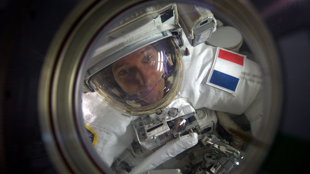 Thomas Pesquet se prépare à sortir @ ESA